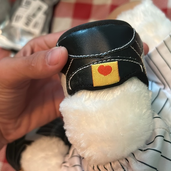 Derek Jeter Build•a•Bear Dog - Picture 5 of 6